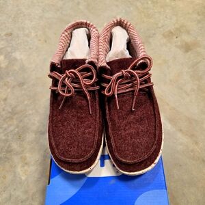 Used. HEY DUDE Wally Y Craft Linen. Kid's Size J6.